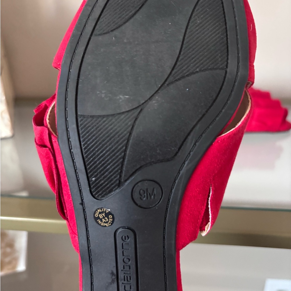 NWOT Liz Claiborne Red Ruffle Mules - Picture 5 of 5